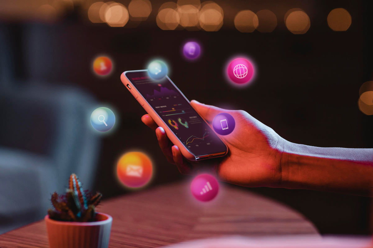 Social media marketing concept marketing with applications2